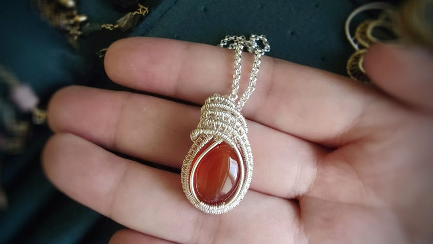 NIAN NIAN YOU YU 年年有余